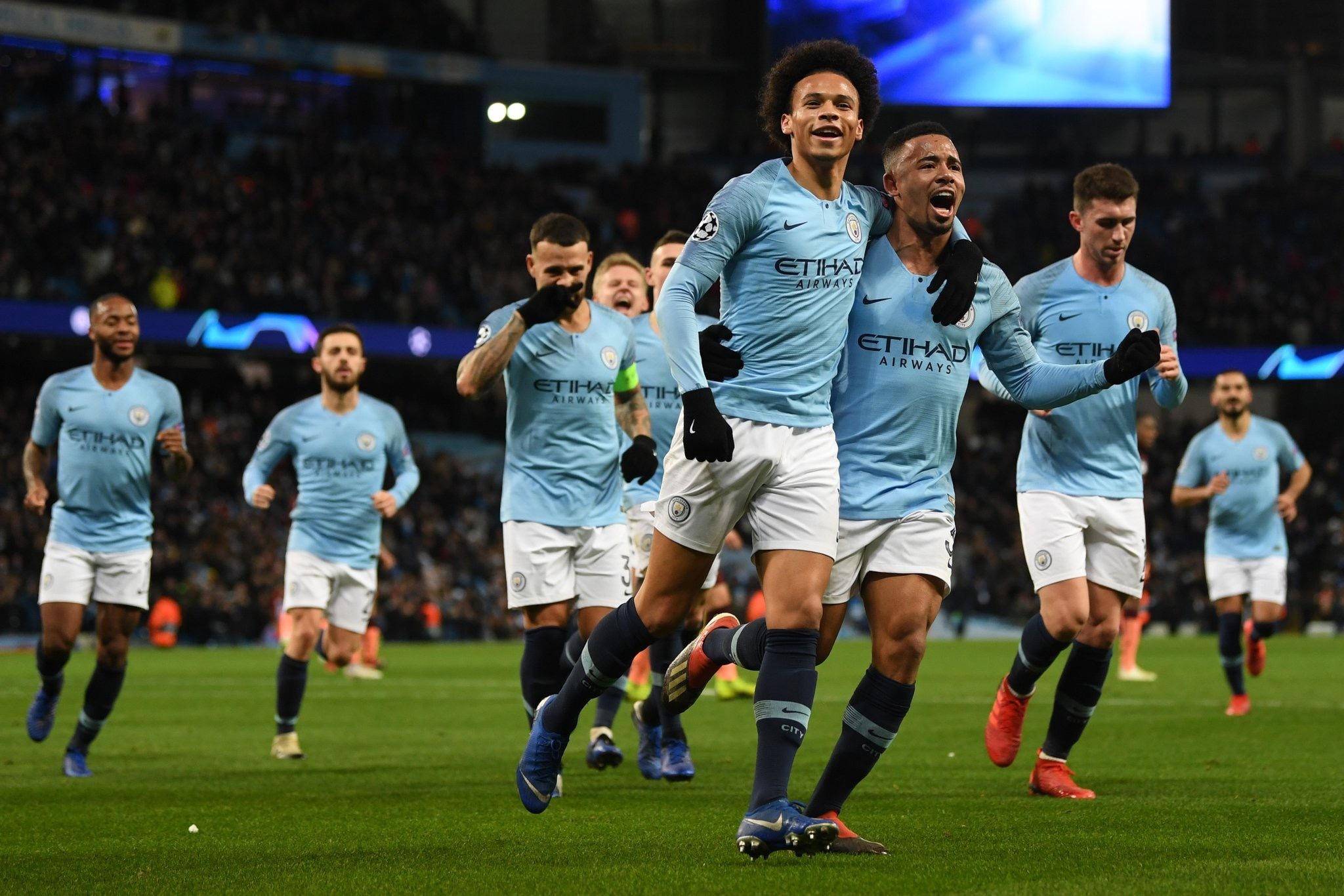 巴特勒称不知希尔德来华目的，两人持续互怼.